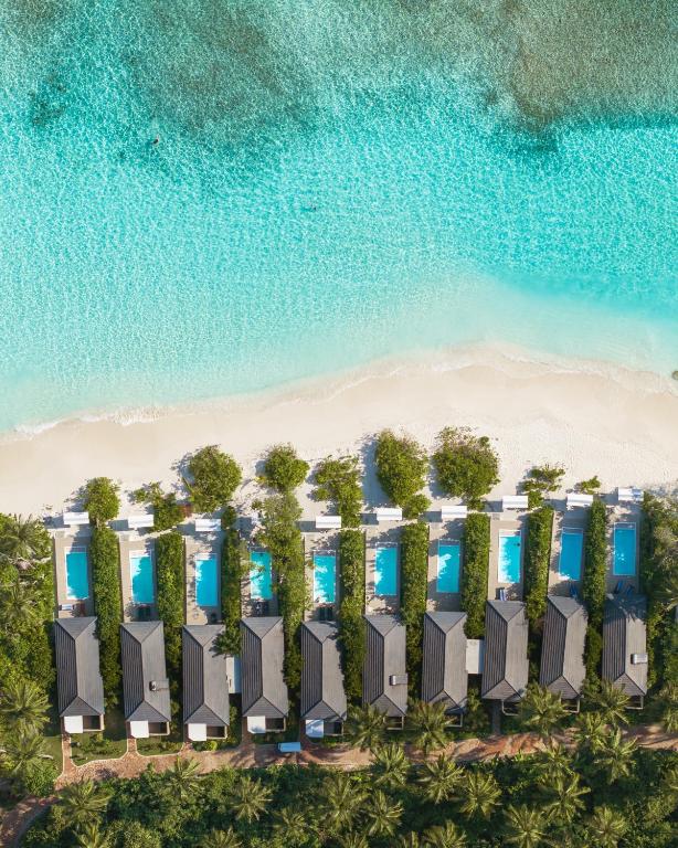 Royal Island Resort