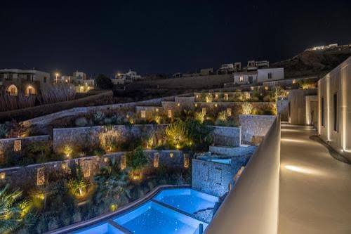 Aeonic Suites & SPA