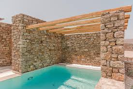 Amarelo Suites