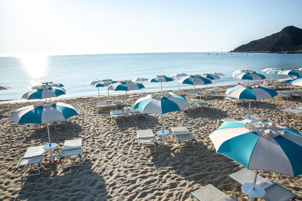 Limone Beach Resort
