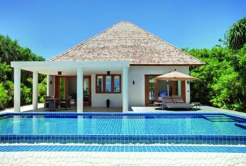 Deluxe Beach Residence with Lap Pool 
