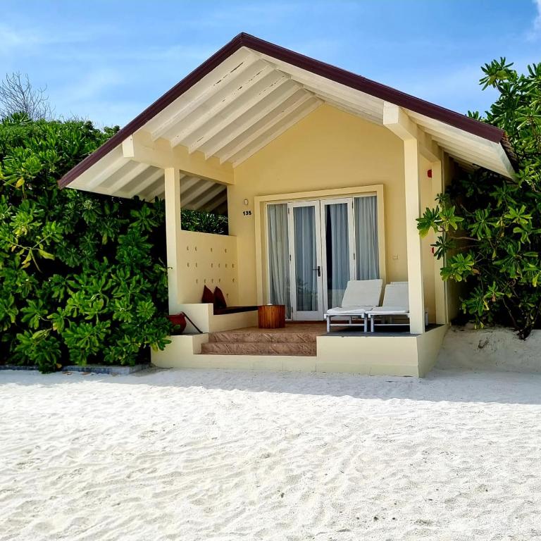 Superior Beach Bungalow