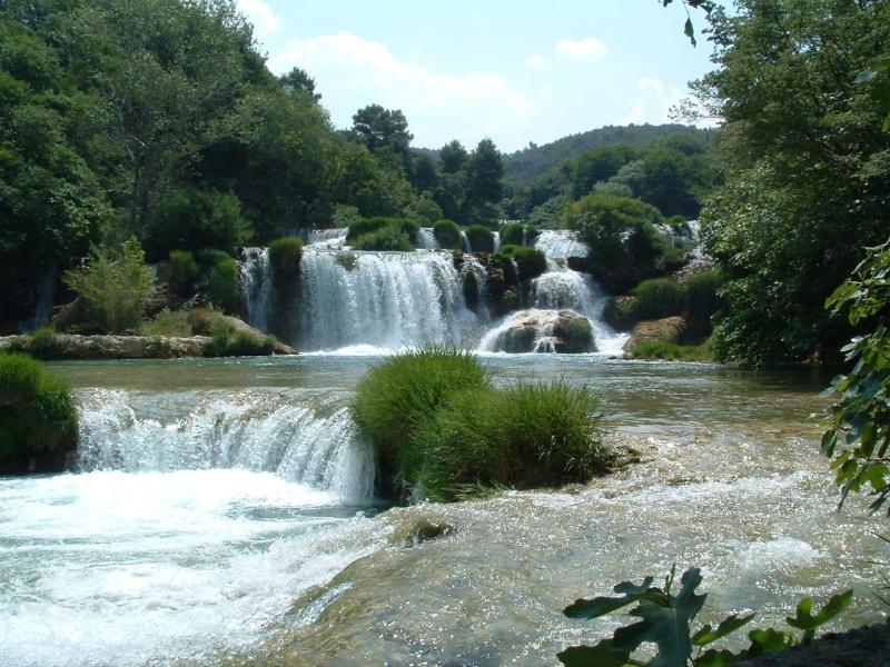 Dalmazia autentica di 2 giorni: cascate di Krka, Etnoland e Peka Lunch Experience, foto 3
