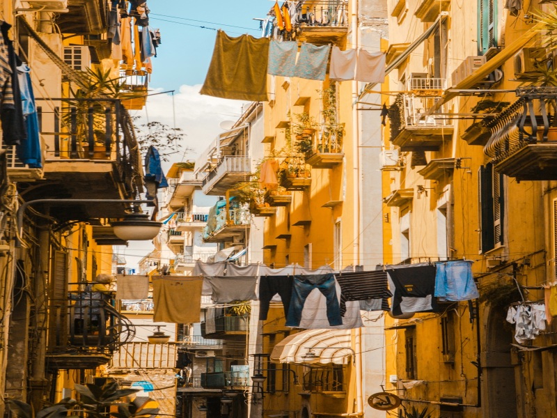 Fuga invernale a Napoli: cibo di strada, storia e San Gregorio Armeno, tour privato, foto 3
