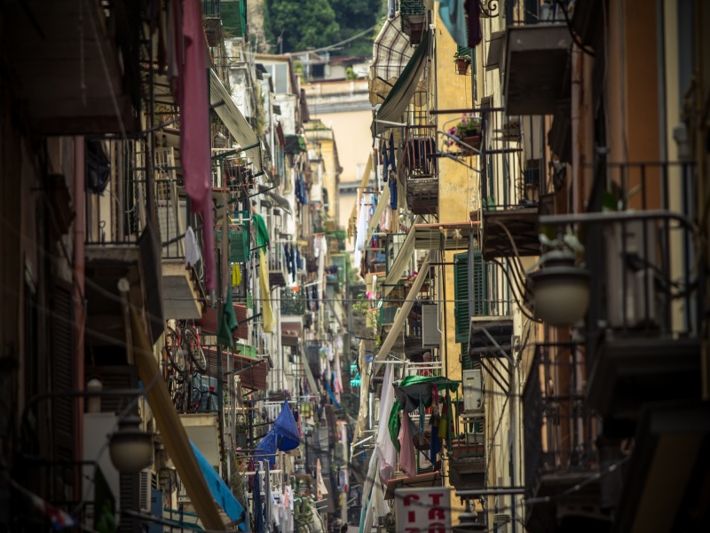 Fuga invernale a Napoli: cibo di strada, storia e San Gregorio Armeno, tour privato, foto 5