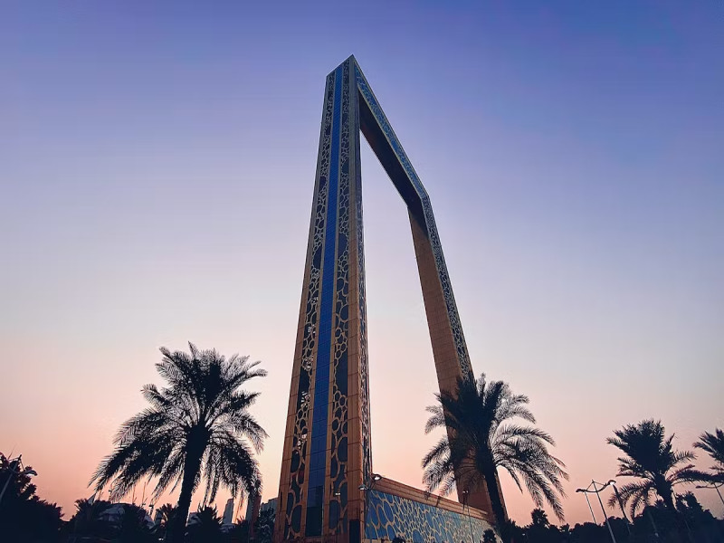 Esplora Dubai