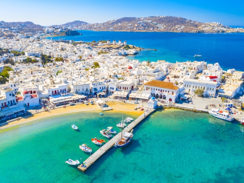 Tour Combinato: Santorini, Paros, Naxos e Mykonos in hotel 4*